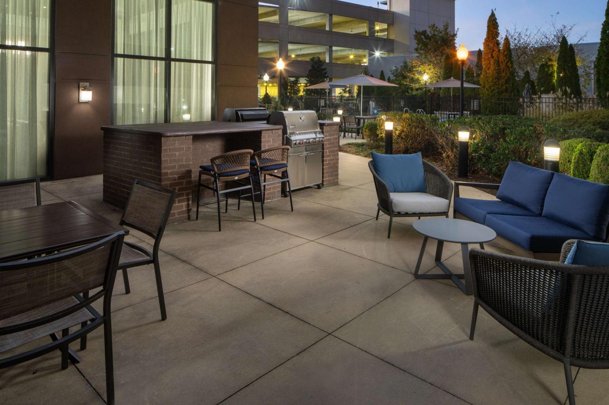 Homewood Suites By Hilton Huntsville-Downtown Екстер'єр фото